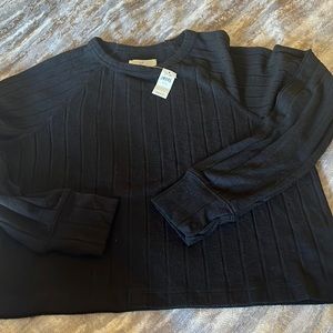 New offline by Arie long sleeve oversized cropped size XS